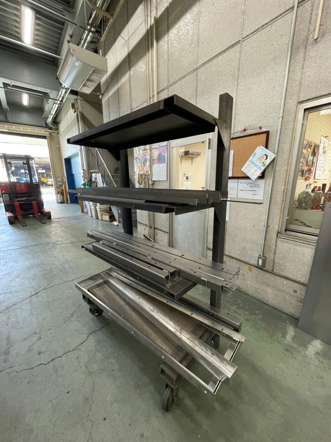 ベンダー加工実績：異種材の組み合わせ曲げ T4.5/T3.0