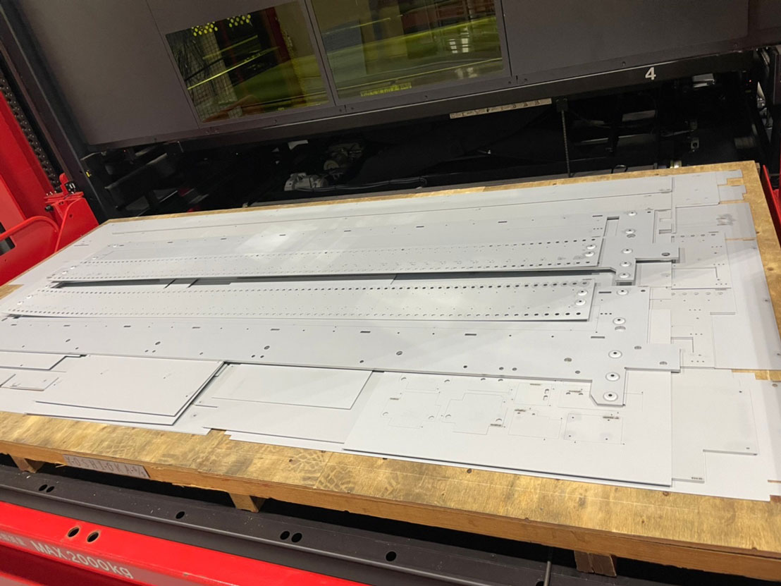 ブランク加工実績 ボンデ鋼板 T3.2 5'×10' 大板加工