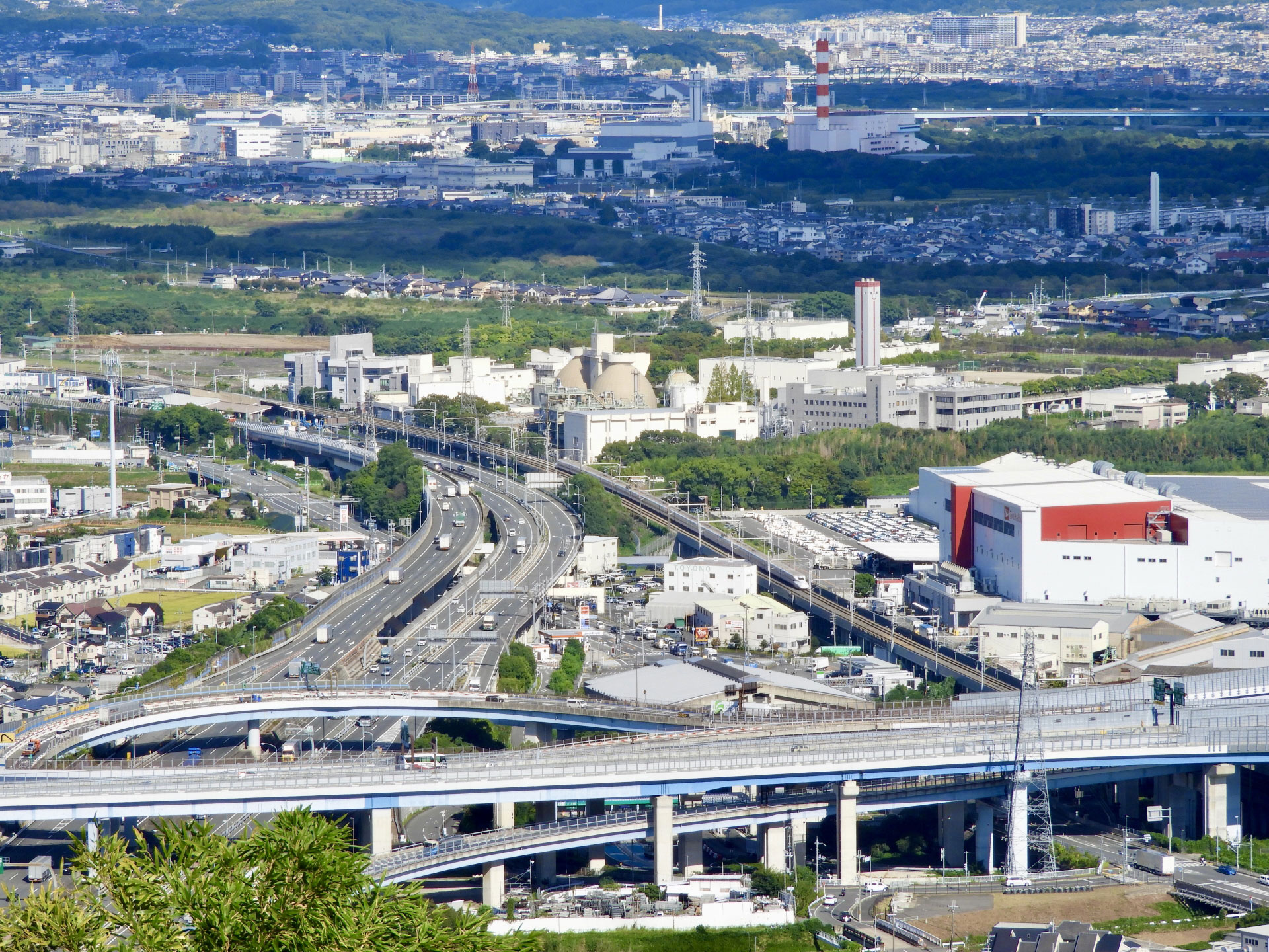 京都・滋賀エリアへの配送を支える物流拠点